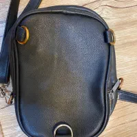 کیف دوشی|کیف، کفش، کمربند|اسفراین, |دیوار