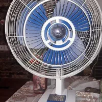 پنکه ژاپنی تمام فلز خیلی قدیمی عتیغه کاملاسالم|پنکه و تصفیهکنندهٔ هوا|فولادشهر, فولادشهر|دیوار