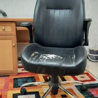 میز کامپیوتر و یک عدد صندلی|میز تحریر و کامپیوتر|فردیس, قریشی|دیوار