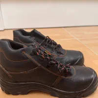 سه جفت پوتین ایمنی سایز۴۰|کیف، کفش، کمربند|رشت, گلباغ نماز|دیوار