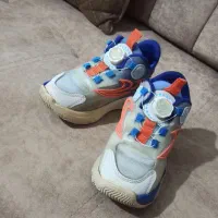 کفش سالم  درجه. داربدون پارگی