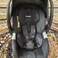 کریر و صندلی ماشین