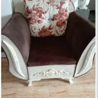 مبل و میز ناهارخوری