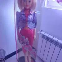 عروسک ایستاده