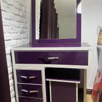 میز آرایش و صندلی