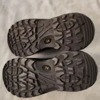 کفش ایمنی(کار) نو|کیف، کفش، کمربند|مهاجران, |دیوار