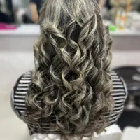 ارایگشری زنانه|خدمات آرایشگری و زیبایی|اردبیل, |دیوار