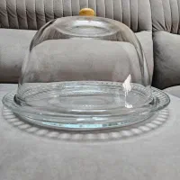 ظرف کیک و مرغ پیرکس صحیح و سالم در حد نو