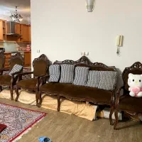یک دست مبل سلطنتی