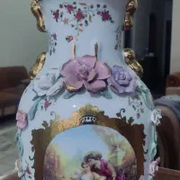 گلدان دکوری مدل گل برجسته- ۳۰ سانت