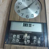 ساعت دیواری سیکو وتعدادی دکوری