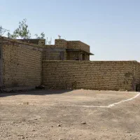 زمین-فروشی