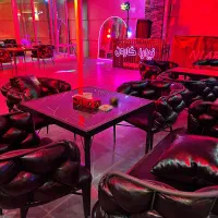 سالن vip جهت تولد و دورهمی فول امکانات