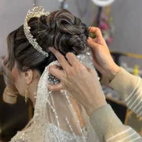 میکاپ شنیون فشیال ناخن رنگ و.باهر بودجه ای ک داری