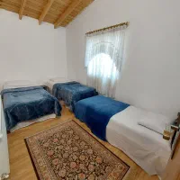 ویلا دربست لب ساحل|اجارهٔ کوتاهمدت ویلا و باغ|رودسر, |دیوار