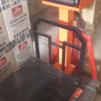 باسکول ۳۰۰ کیلو ۵۰در۵۰ بدنه سنگین ضمانت|فروشگاه و مغازه|بجنورد, |دیوار