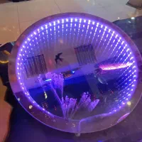 اینه بی نهایت