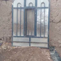 پنچره شیشه ها سالم|مصالح و تجهیزات ساختمان|صفائیه, |دیوار