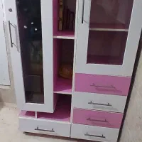 تخت خواب و کمد