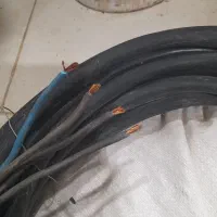 یک  کابل برق فشار قوی ۱۷ متر