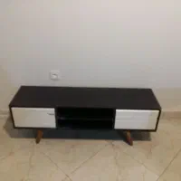 مقداری لوازم منزل.