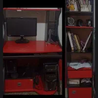 میز کامپیوتر و کتابخونه