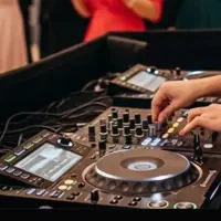 دی جی بانوان شادی افرین مجالس شما