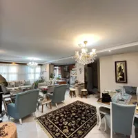 ۱۰۶متر دو خواب فول امکانات_سالن سرتاسر پرده خور