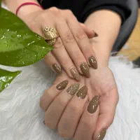 کاشت ناخن کازرون خ 933