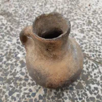 کوزه قدیمی با قدمتی ۱۰۰۰ساله