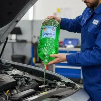 آب رادیاتور ۳لیتری با کیفیت و غلظت بالا