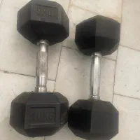 دمبل ۱۰ کیلویی
