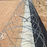 حصار کشی و سیم خاردار