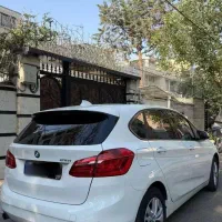BMW218