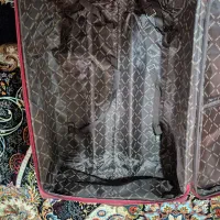 ۲ عدد چمدان|کیف، کفش، کمربند|قم, امامزاده ابراهیم|دیوار