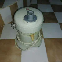 آبمیوه گیری قدیمی