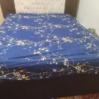 تخت دونفره تمیز