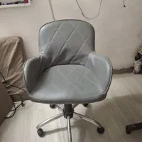 صندلی گردان جک دار ناخن کار و تخت تاشو واینه قدی