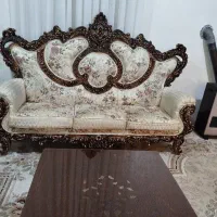 مبلمان سلطنتی ۹نفره با میز عسلی وکاور ژله ای