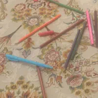 مداد رنگی توضیحات بخونید