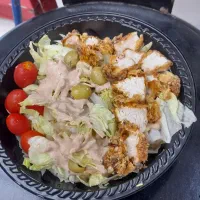 نیروی کار خانم سالن دار و خدماتی و فروشنده