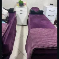 تعدادی تخت و صندلی برای مژه کار
