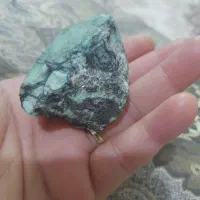یک تکه سنگ واریستیت بفروش میرسد