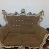 مبل سلطنتی هفت نفره به همراه میز عسلی