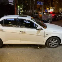 دنا پلاس سفید اتومات ۱۴۰۳ با کیلس مشابه صفر|خودرو سواری و وانت|تهران, جمال‌زاده|دیوار