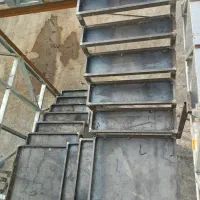 جوشکاری سیار ، آهنگری ، انواع پله آهنی