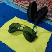 عینک دودی. خارجی