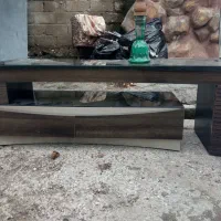 میز تلویزیون شیشه ایی و چوبی