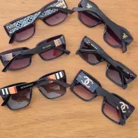 عینک های آفتابی