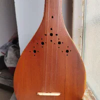 سه تار در حد نو زیاد ازش استفاده نشده